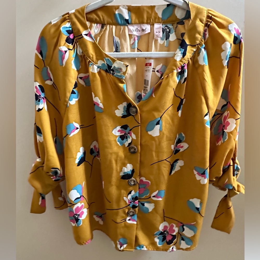 Golden 3/4 Sleeve Button Down Blouse with Tie Front